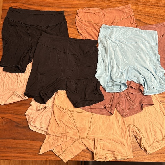 COPY - Lululemon UnderEase Super-High-Rise Shortie Women’s Underwear (price per… - Picture 2 of 9